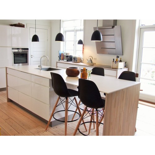 Taburete eames sillatea