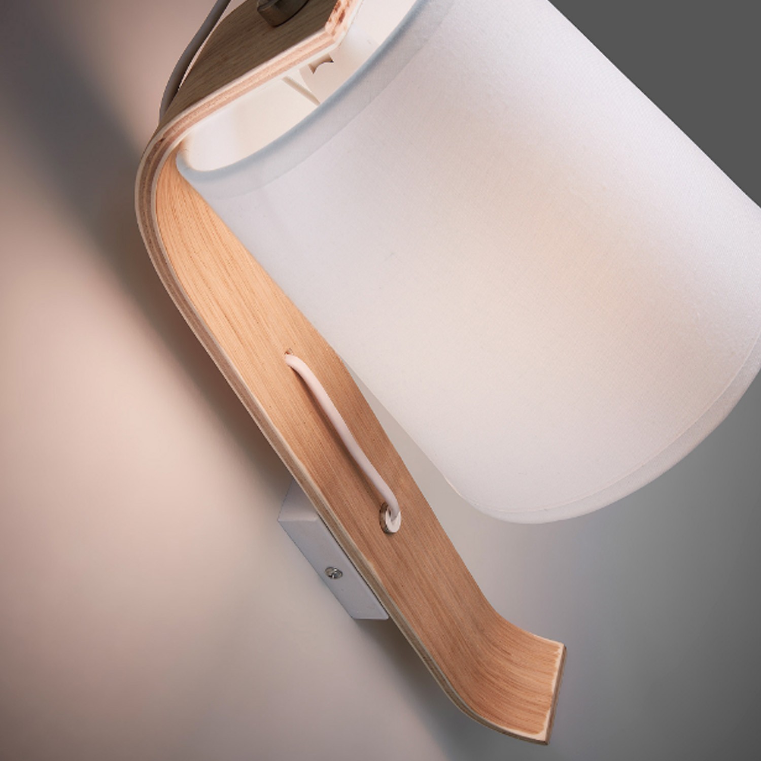 Lámpara aplique PERCYE - pantalla Blanca - madera