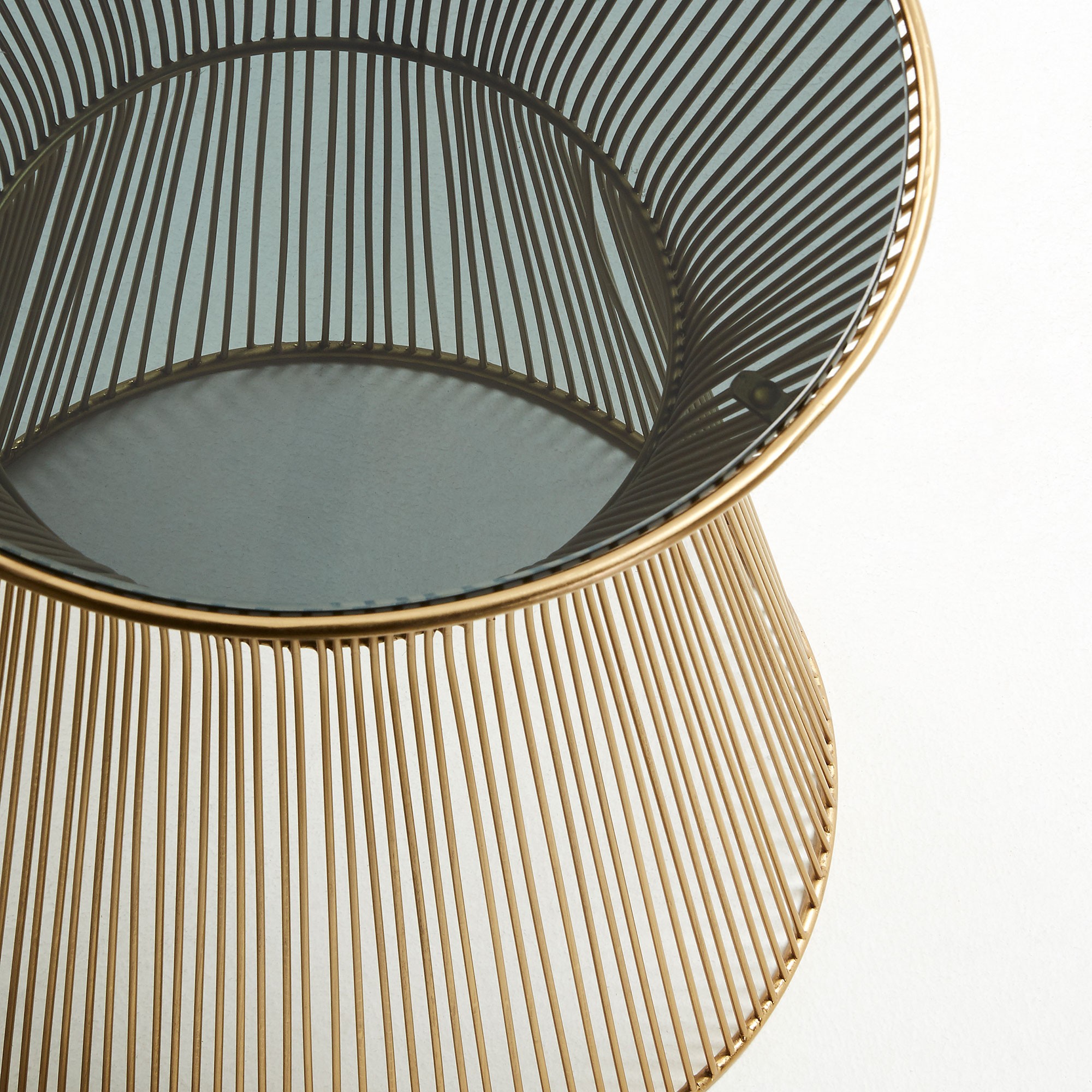 Mesa auxiliar JABBAR - metal Dorado - cristal Negro