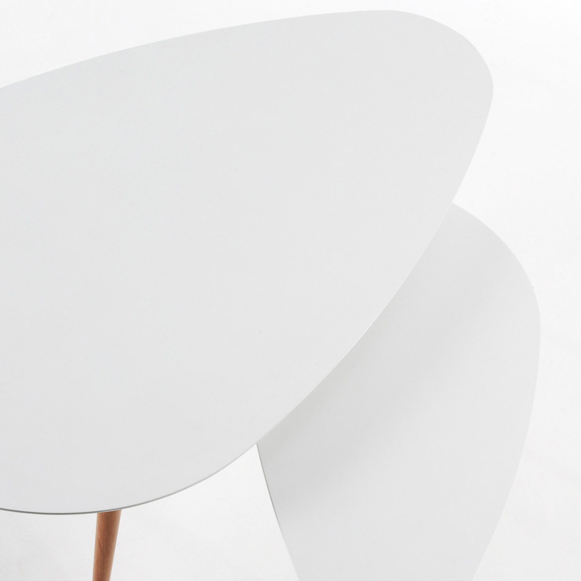 Set de dos mesas de centro BERLIN - DM lacado Blanco - madera Roble