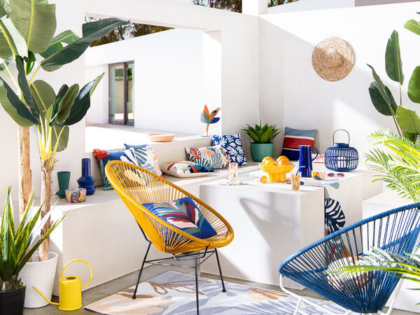 Terraza y jardin mesas sillas cojines exterior