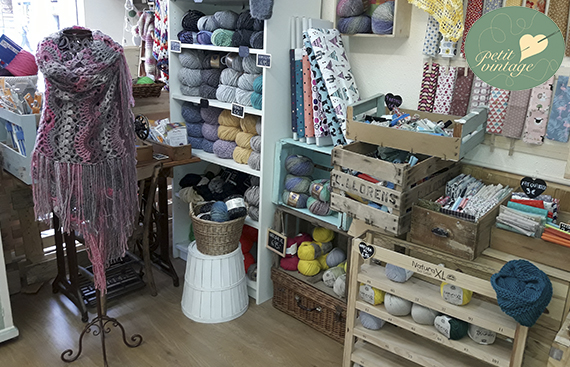 Petit Cor Vintage en Barcelona